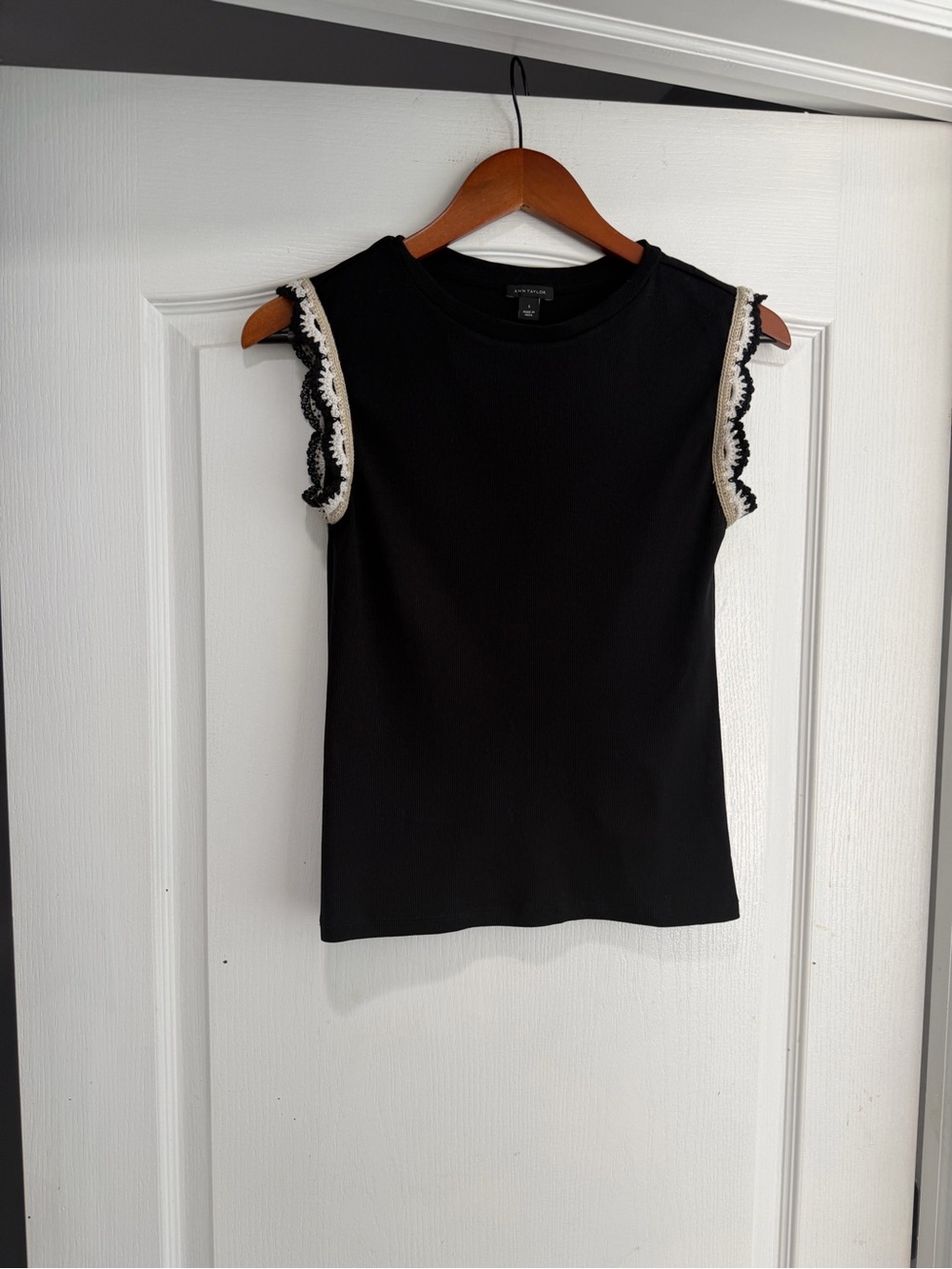 Ann Taylor Black Tank with Cream & Black Scallop Trim